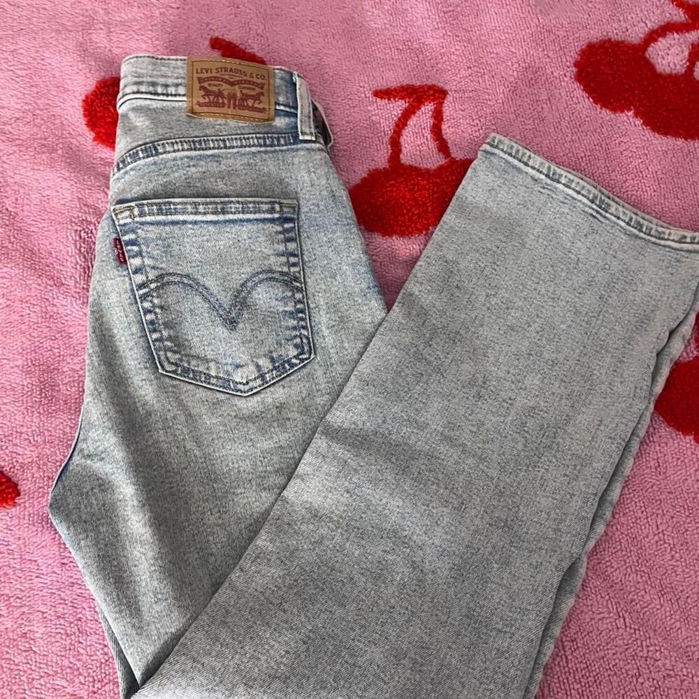 Levi-s Women's Blue and Grey Jeans
